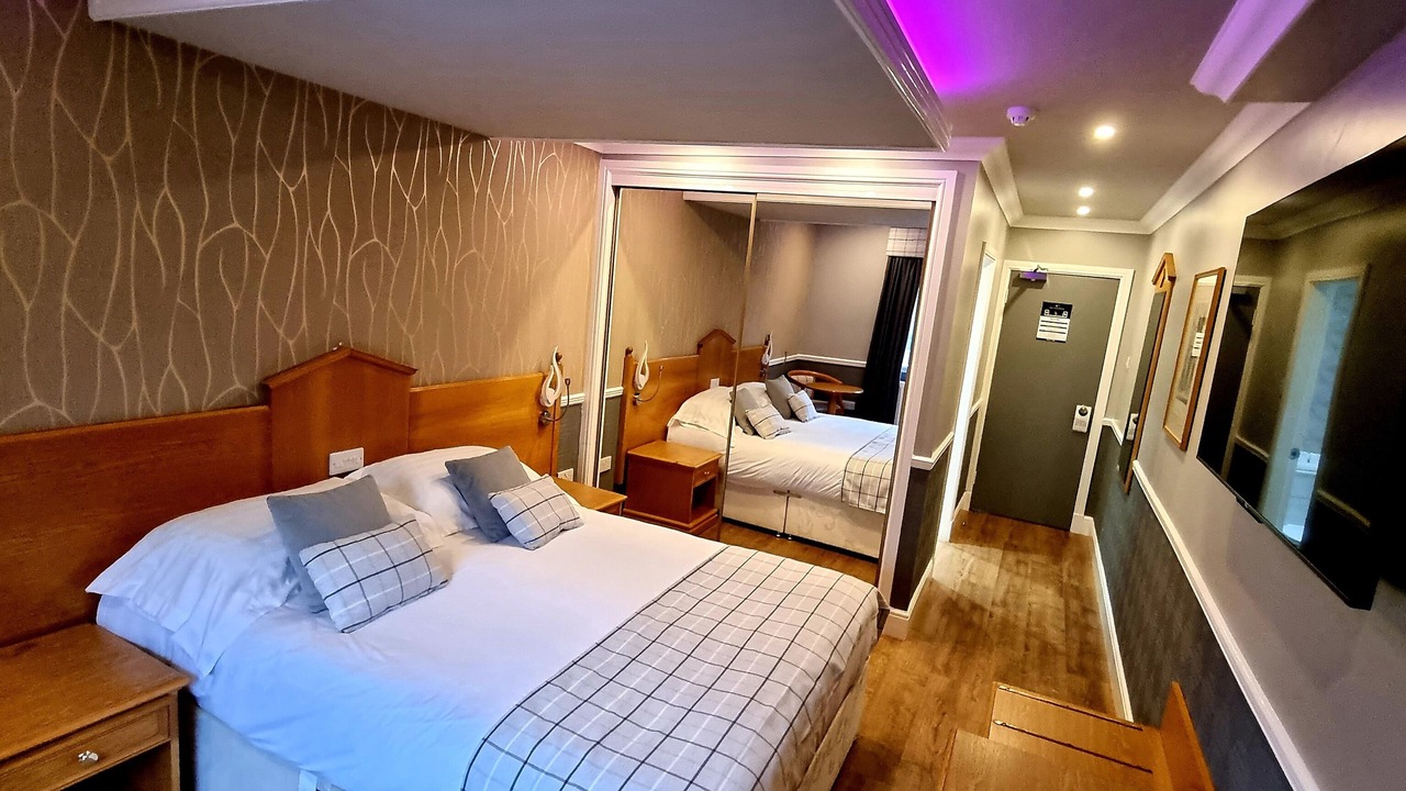 Photo of Bedroom in Paisley