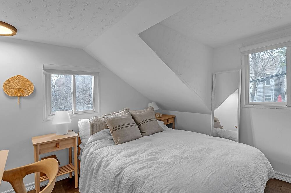 Photo of Bedroom in Leslieville