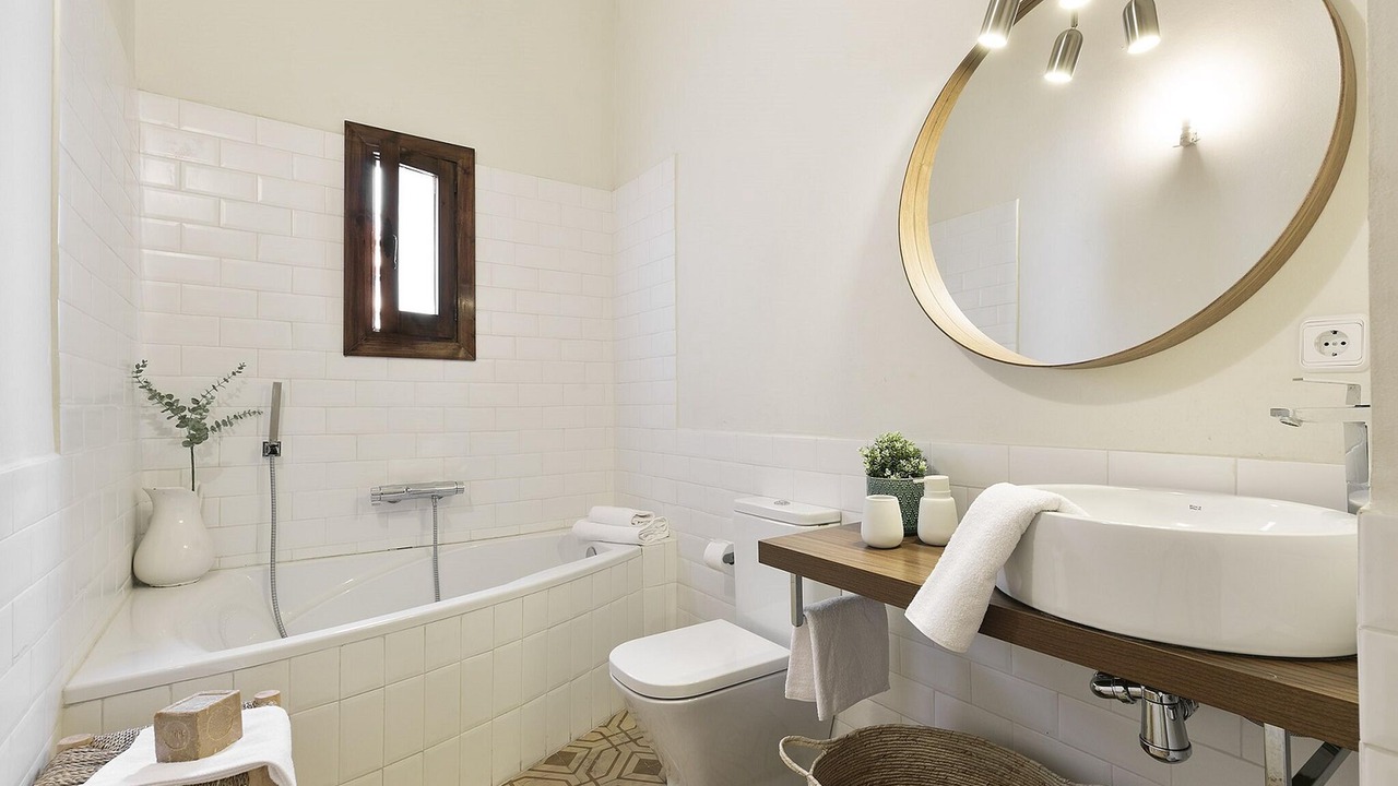 Photo of Bathroom in Garriguella