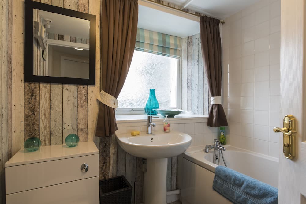 Photo of Bathroom in Wick