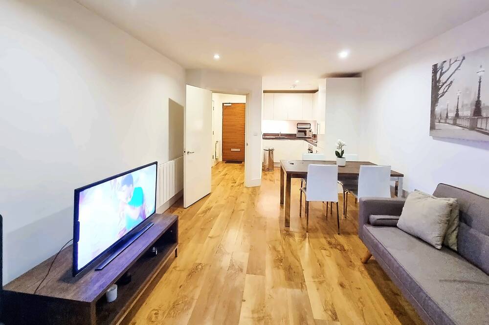 Photo of Livingroom in Woolwich