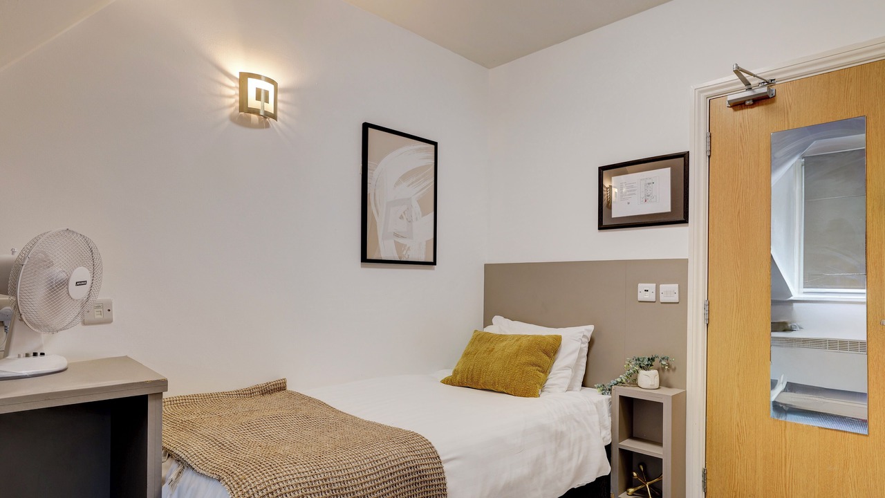Photo of Bedroom in Loxford