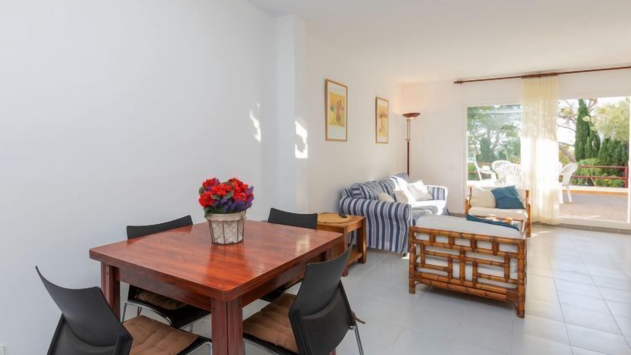 Photo of Bedroom in Llanca
