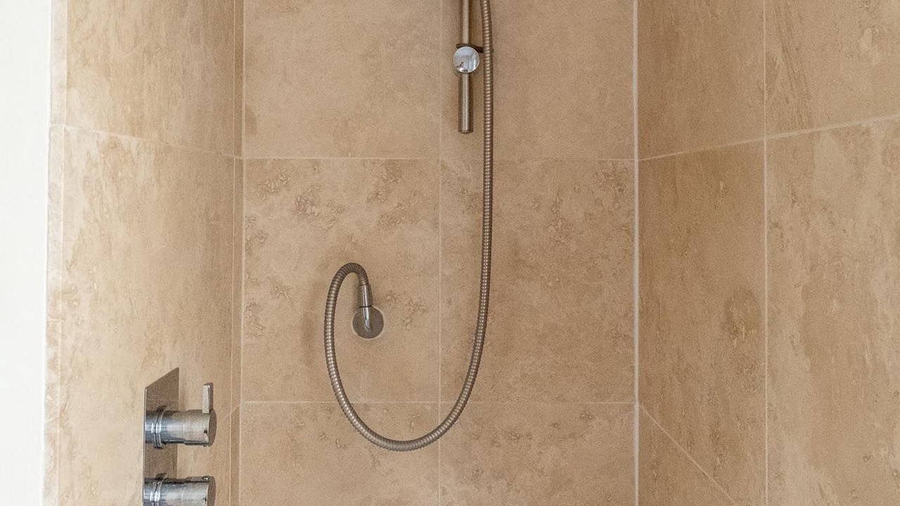 Photo of Bathroom in Aldeburgh