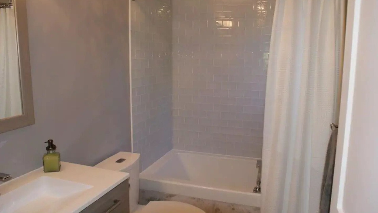 Photo of Bathroom in Burleigh Falls