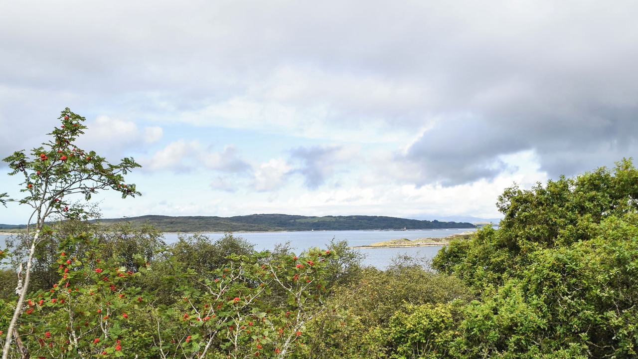 Photo of Others in Isle of Luing
