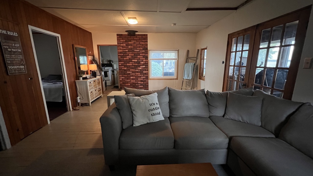 Photo of Livingroom in Fenelon Falls
