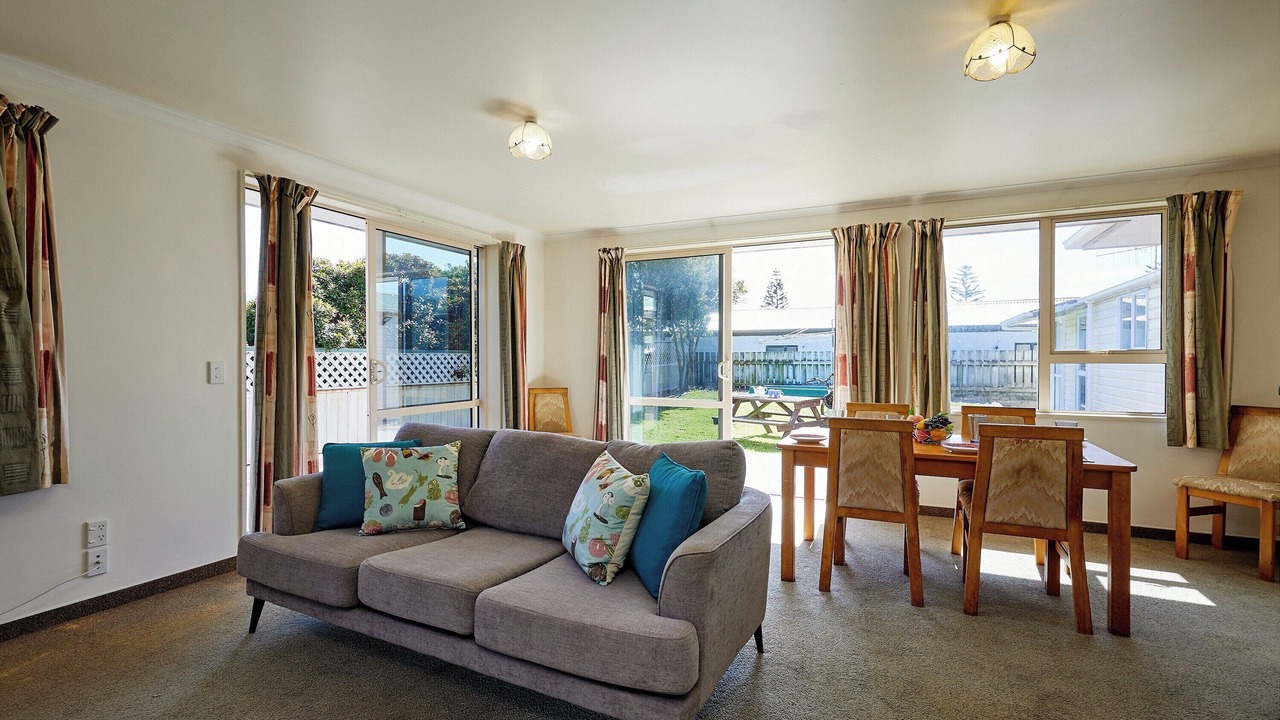 Photo of Livingroom in South Bay