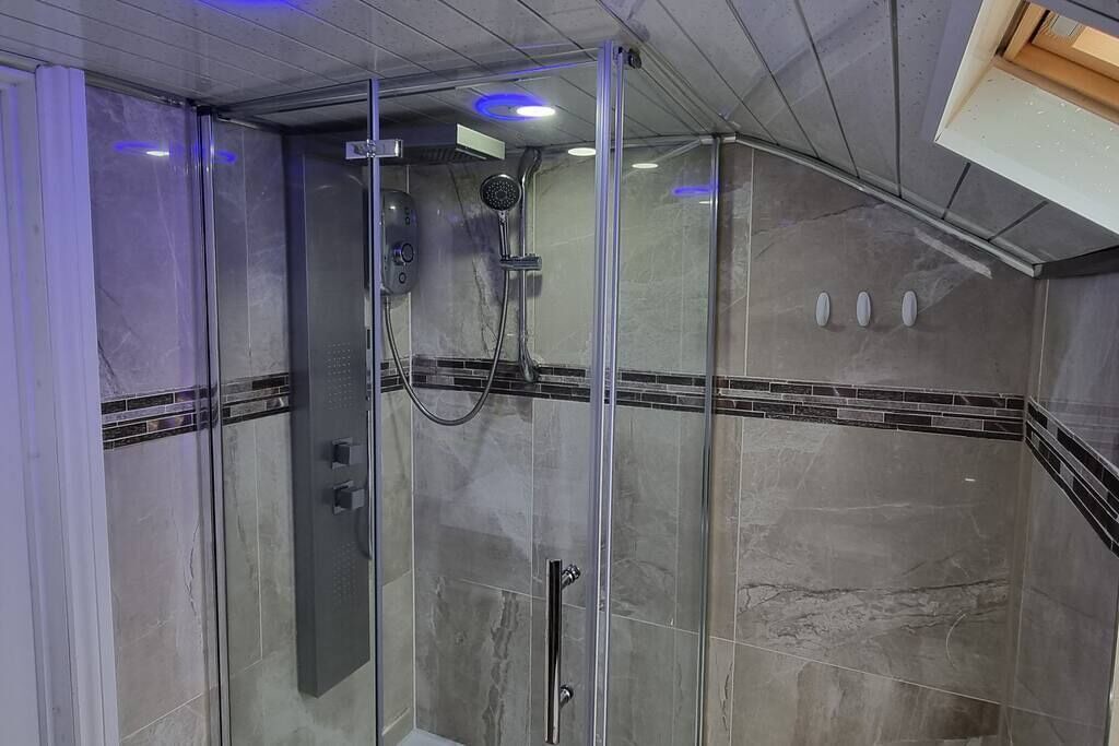 Photo of Bathroom in Luton