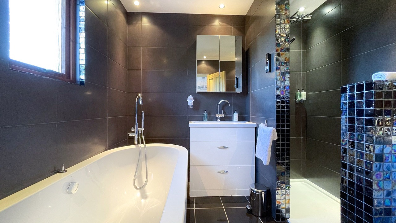 Photo of Bathroom in Drymen