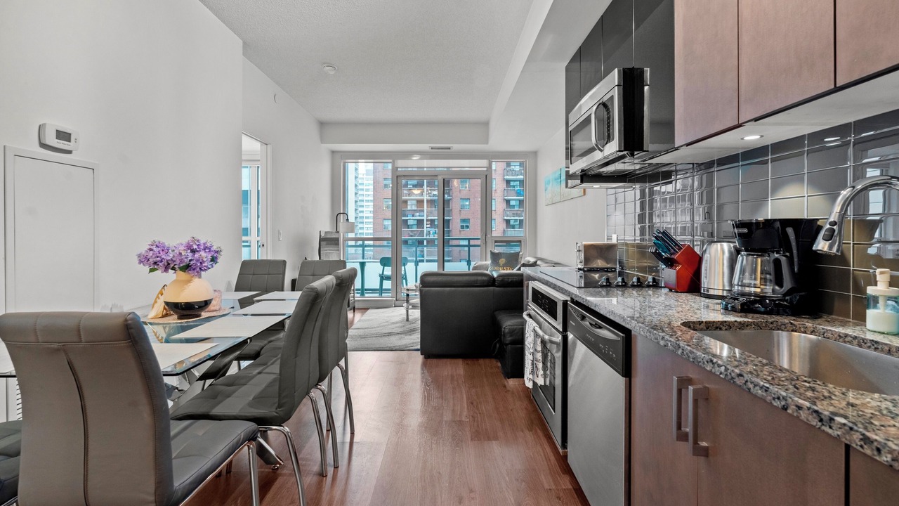 Photo of Kitchen in Yonge-Eglinton