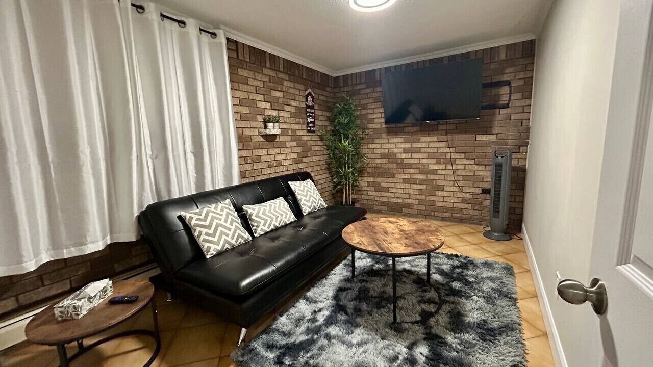 Photo of Livingroom in Niagara Falls
