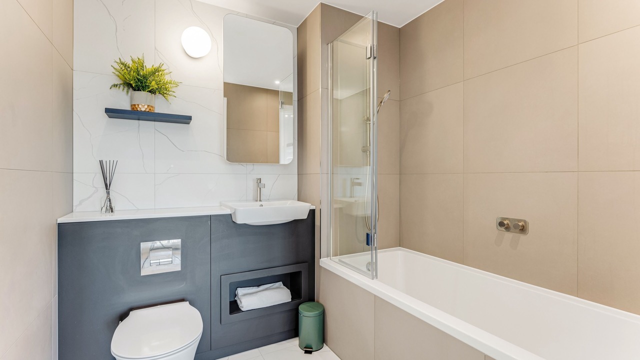 Photo of Bathroom in Custom House