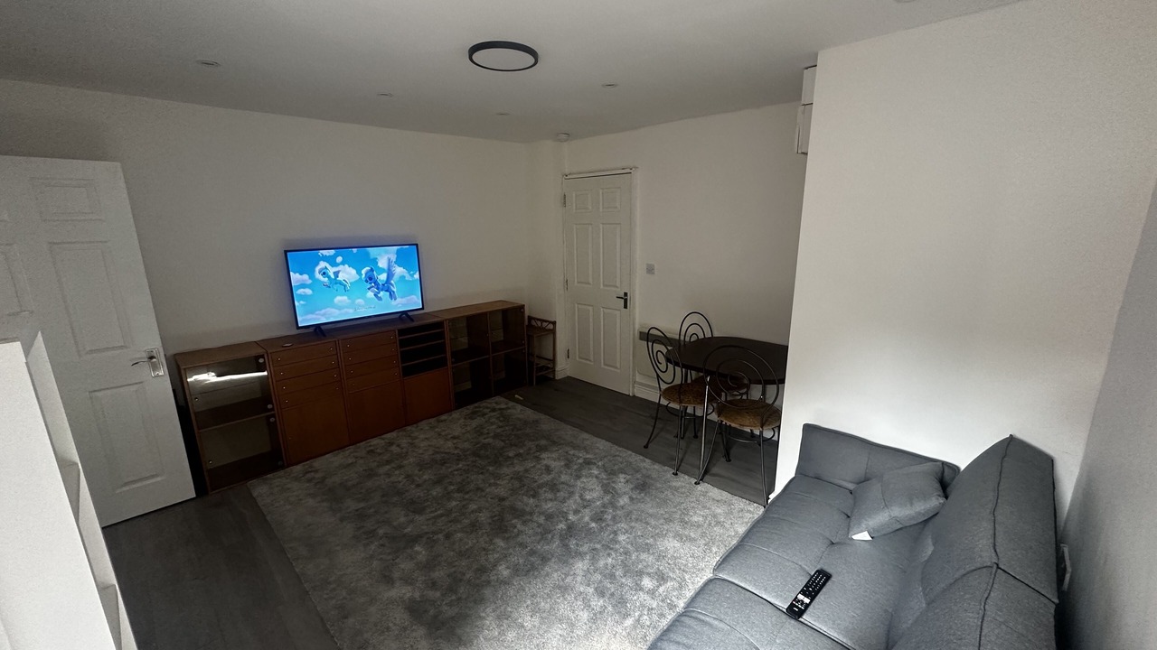 Photo of Livingroom in Bow