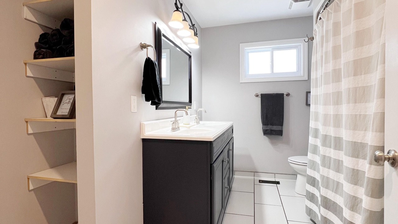 Photo of Bathroom in Arden