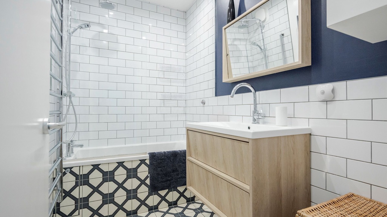 Photo of Bathroom in Elephant and Castle