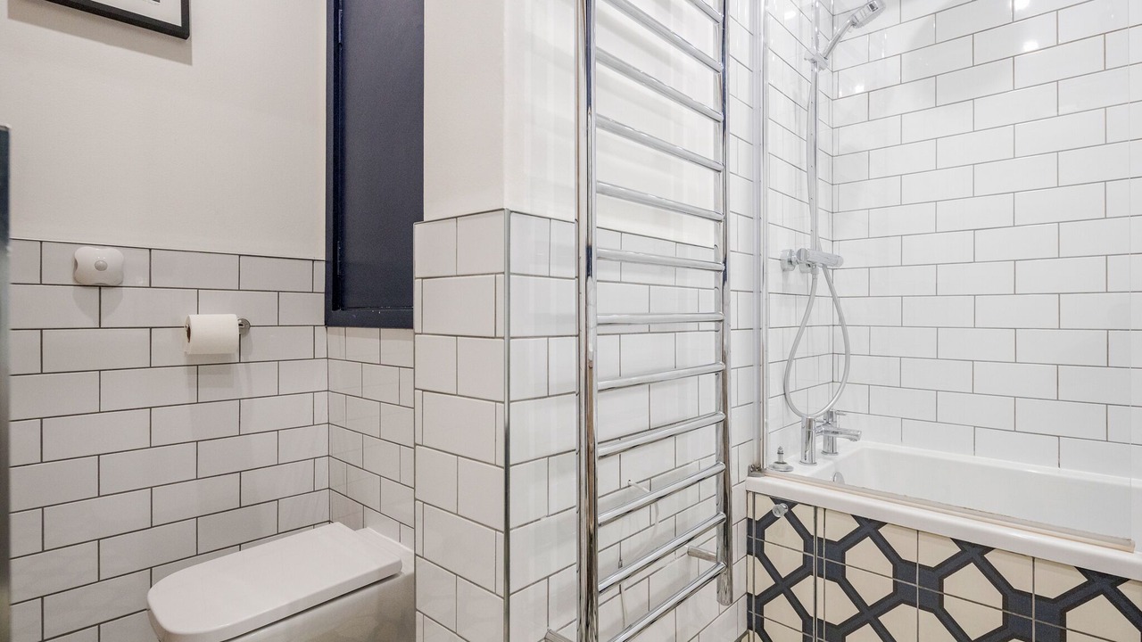 Photo of Bathroom in Elephant and Castle