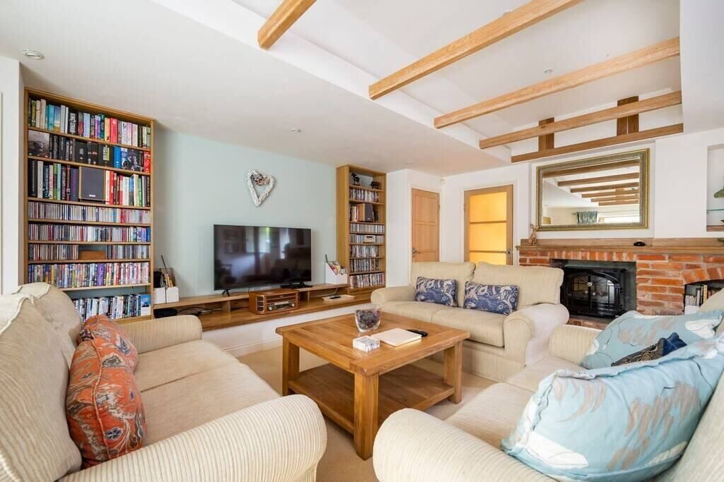 Photo of Livingroom in Sudbury