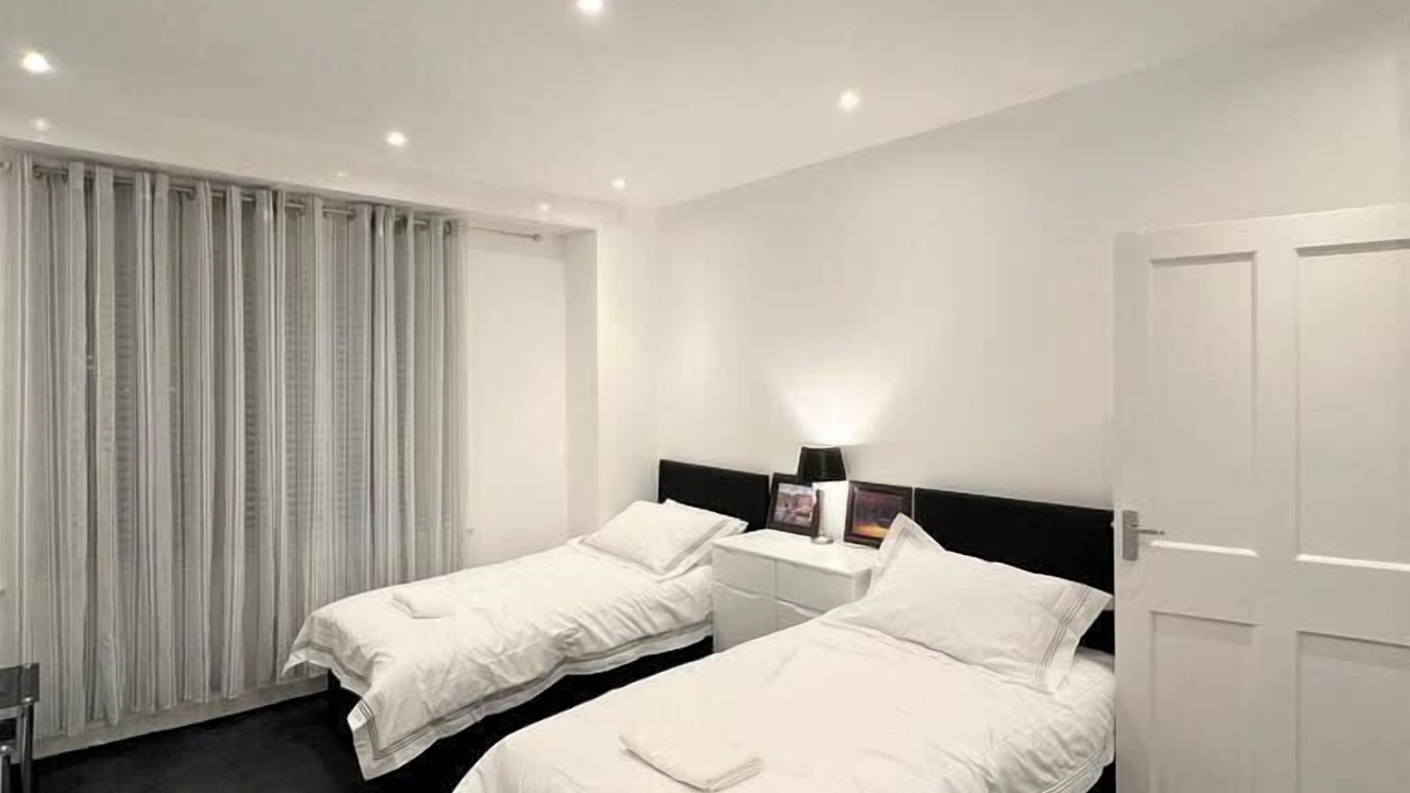 Photo of Bedroom in Hurlet
