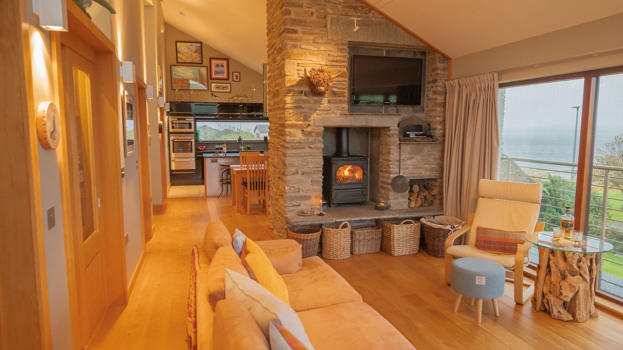 Photo of Livingroom in Hoy Island