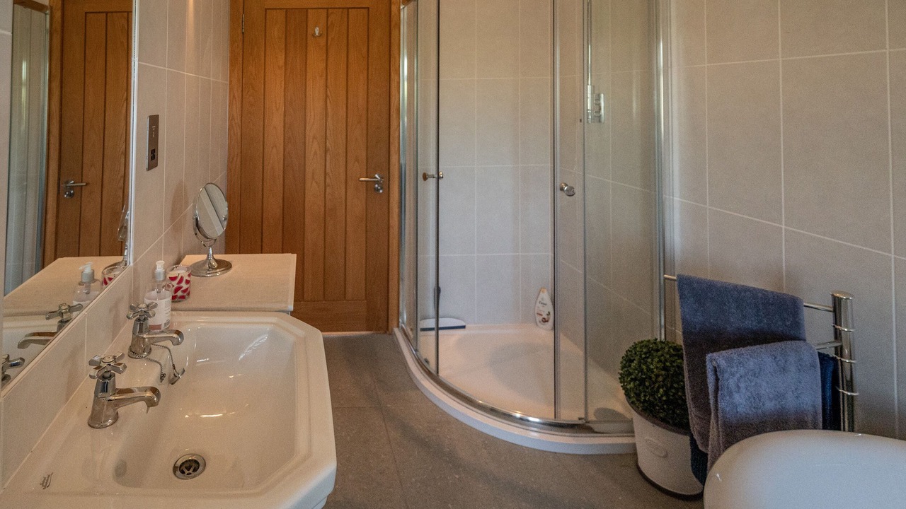 Photo of Bathroom in Hoy Island