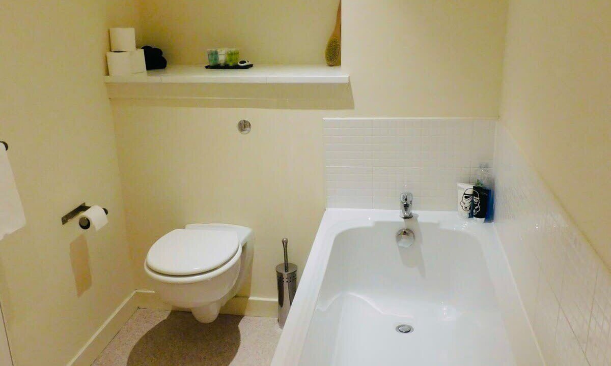 Photo of Bathroom in Paisley