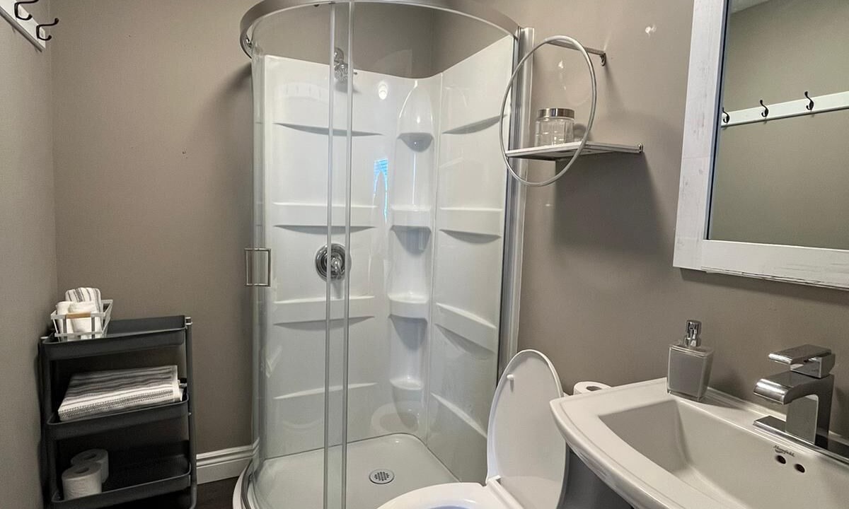 Photo of Bathroom in Amherstburg