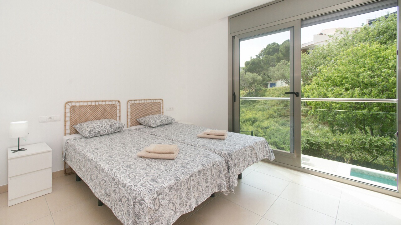 Photo of Bedroom in Llanca