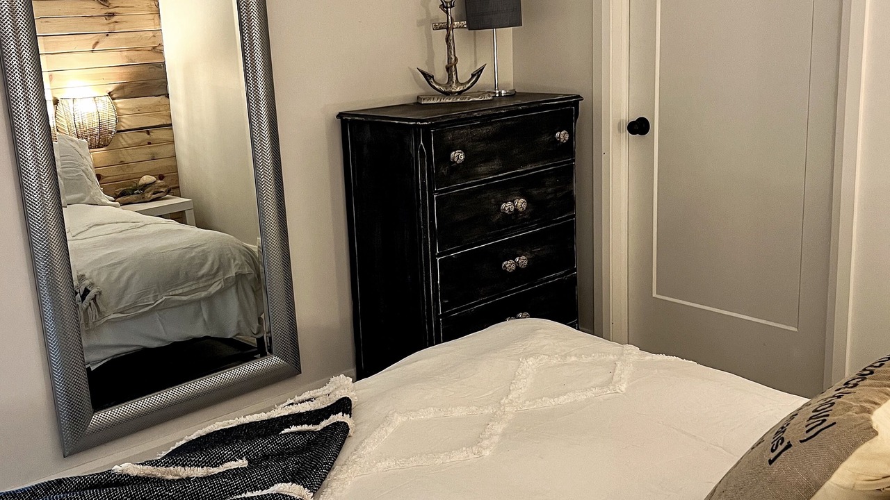 Photo of Bedroom in Central Elgin
