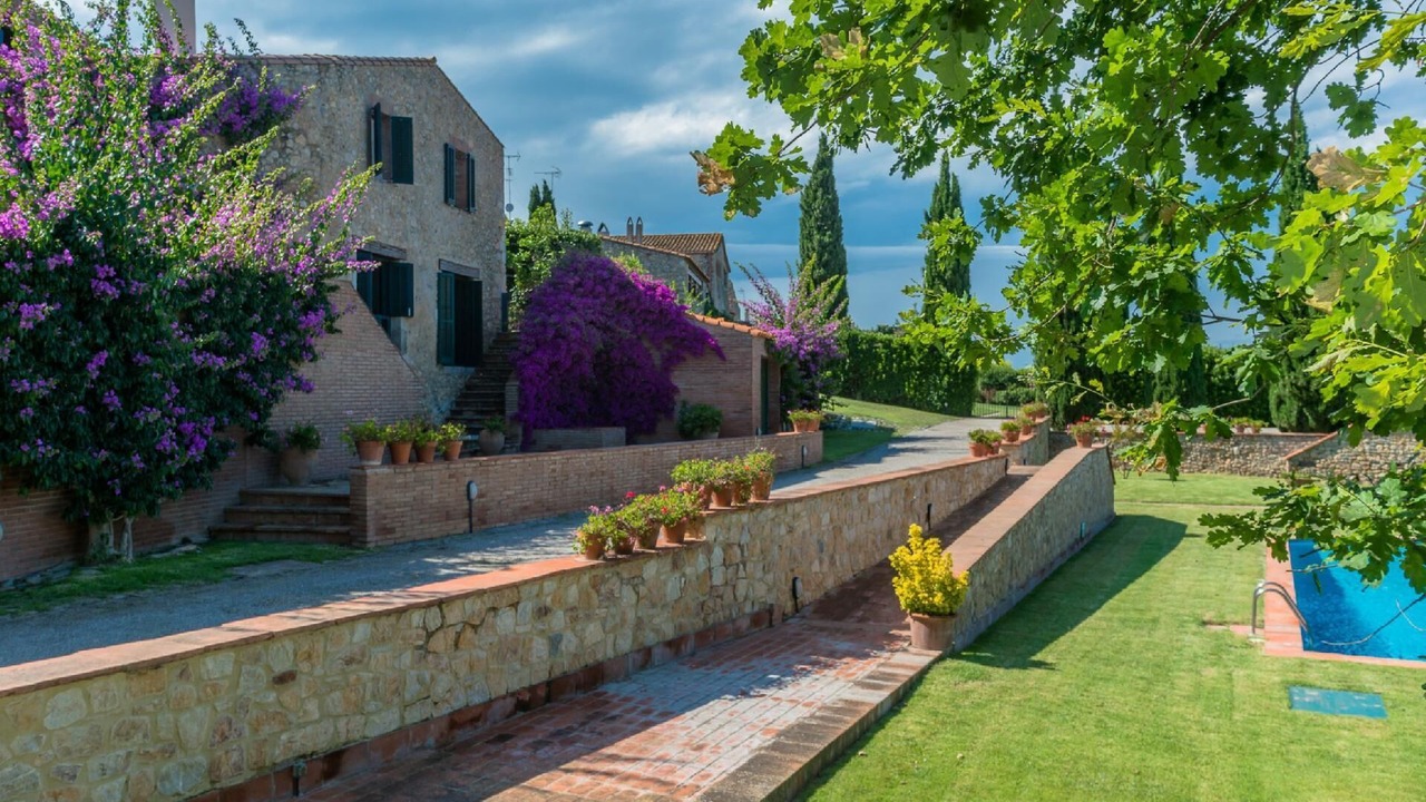 Photo of Outdoor in Albons