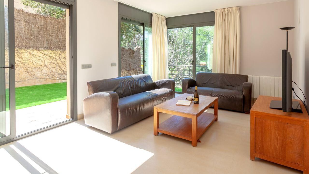 Photo of Livingroom in Tamariu