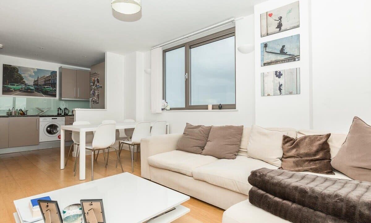 Photo of Livingroom in Shadwell