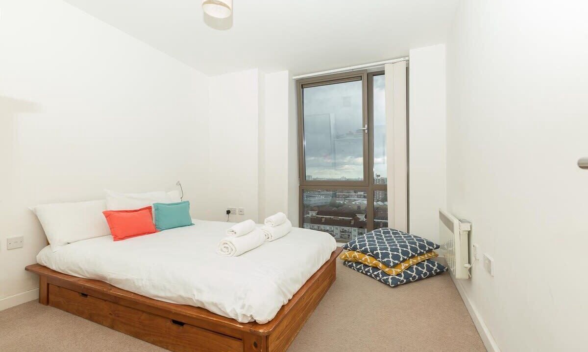 Photo of Bedroom in Shadwell