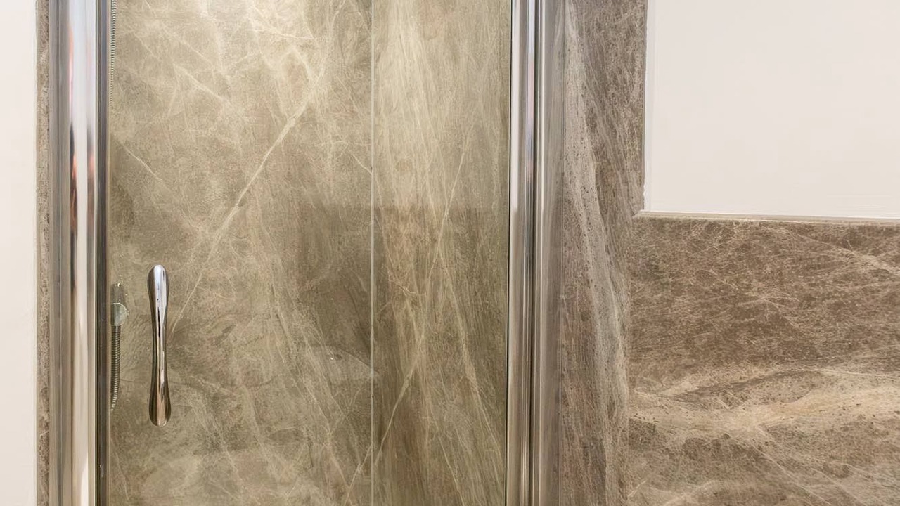 Photo of Bathroom in Saxmundham