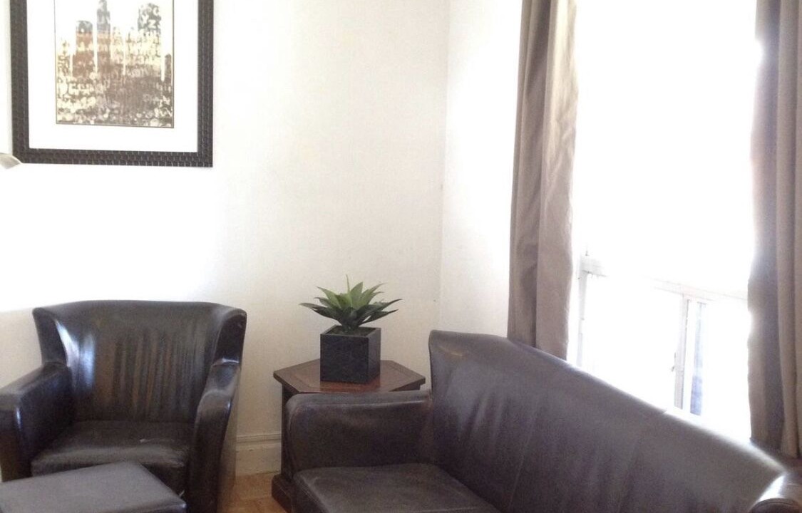 Photo of Livingroom in Leslieville
