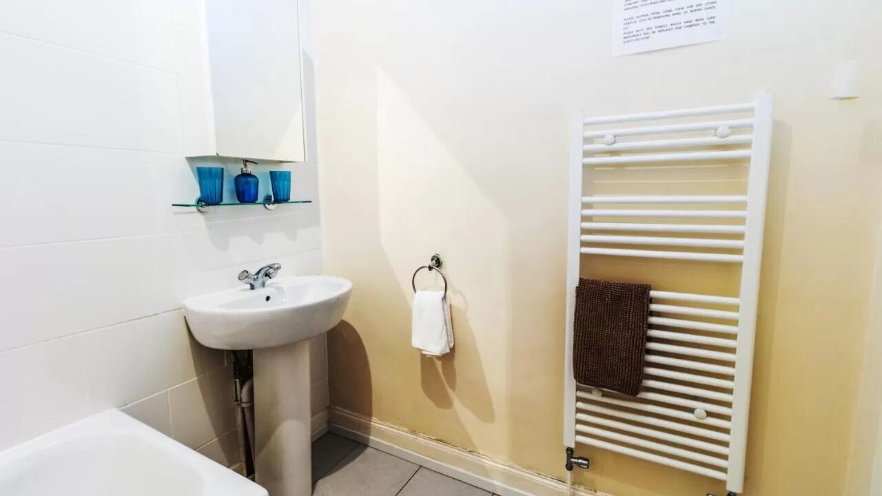 Photo of Bathroom in Paisley