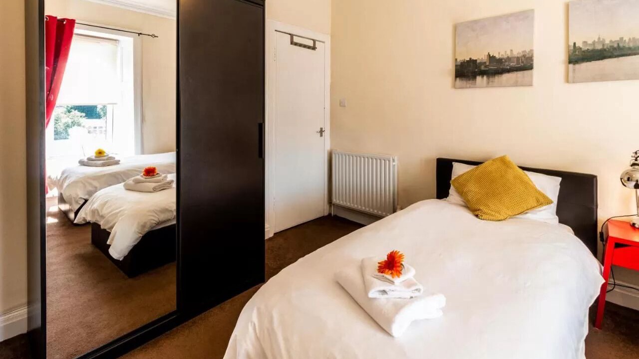 Photo of Bedroom in Paisley
