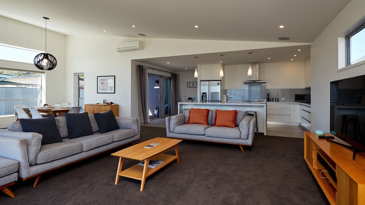 Photo of Livingroom in South Bay