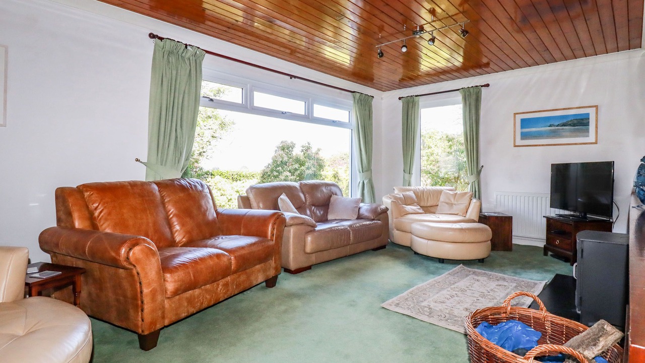 Photo of Livingroom in Camborne