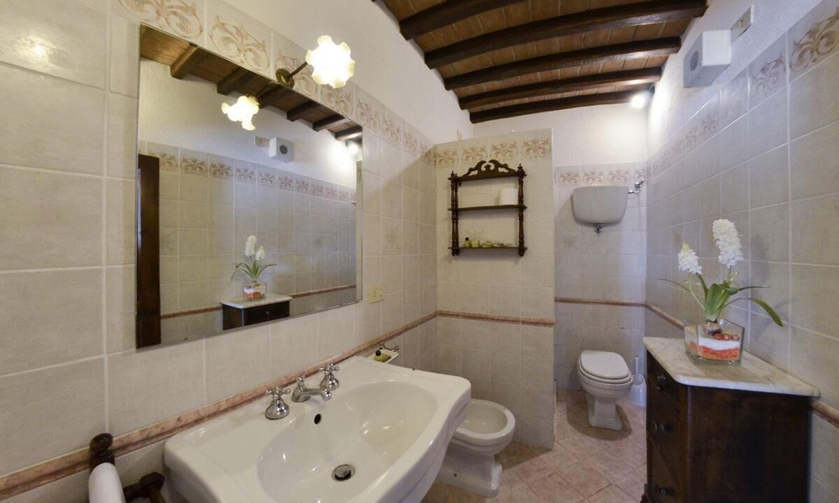 Photo of Bathroom in San Pietro a Cegliolo
