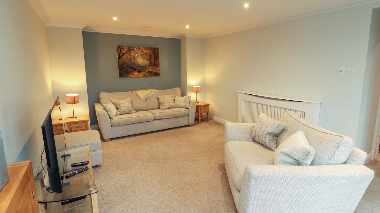Photo of Livingroom in Low Newton