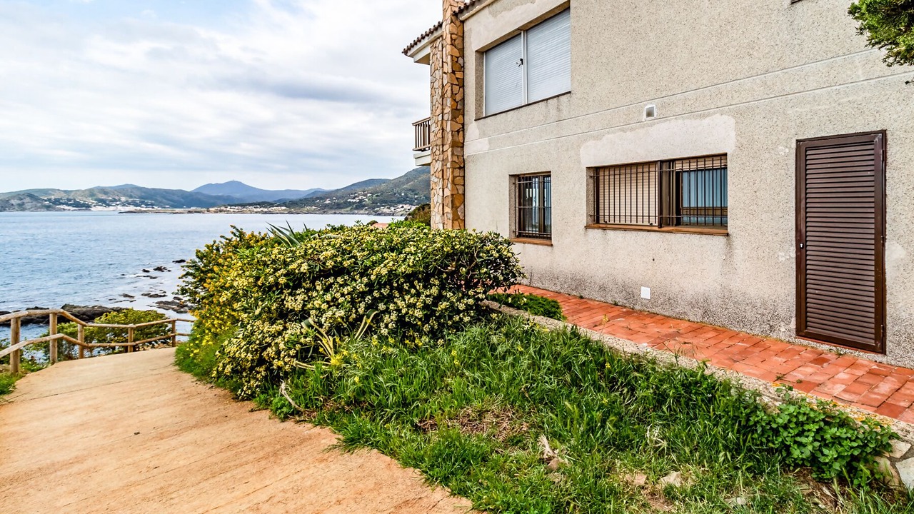 Photo of Outdoor in Llanca