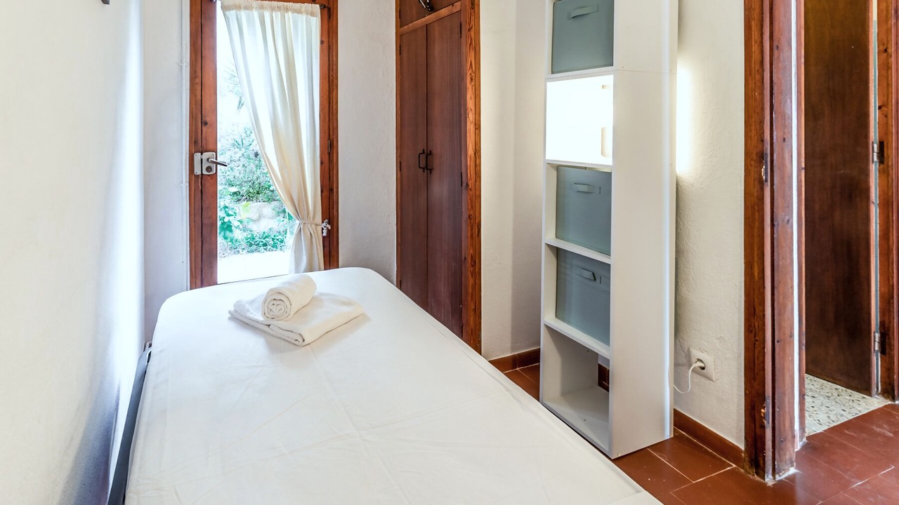 Photo of Bedroom in Llanca