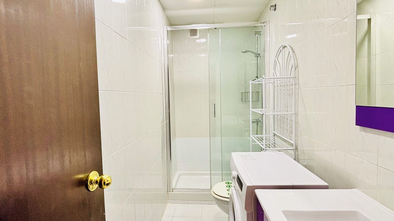 Photo of Bathroom in Roses Town Center