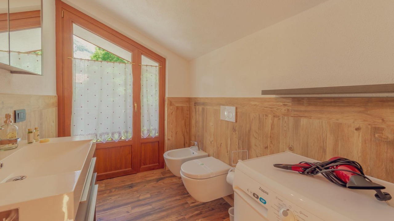 Photo of Bathroom in Courmayeur