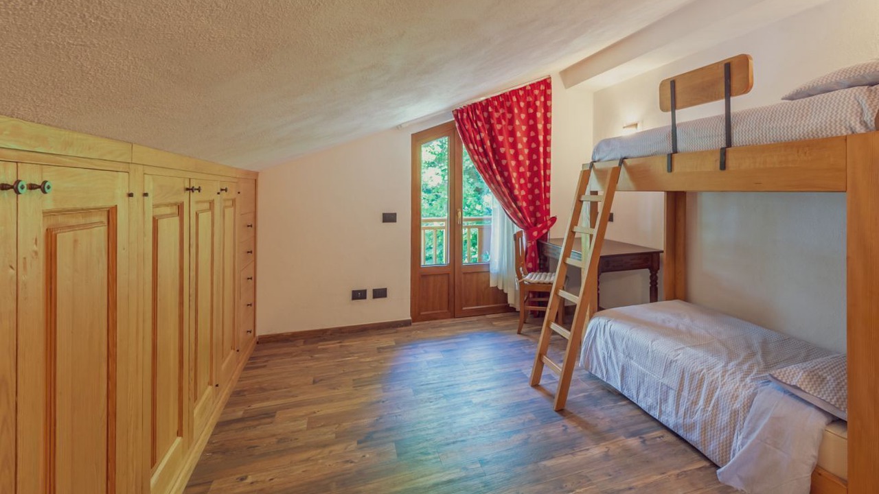 Photo of Bedroom in Courmayeur