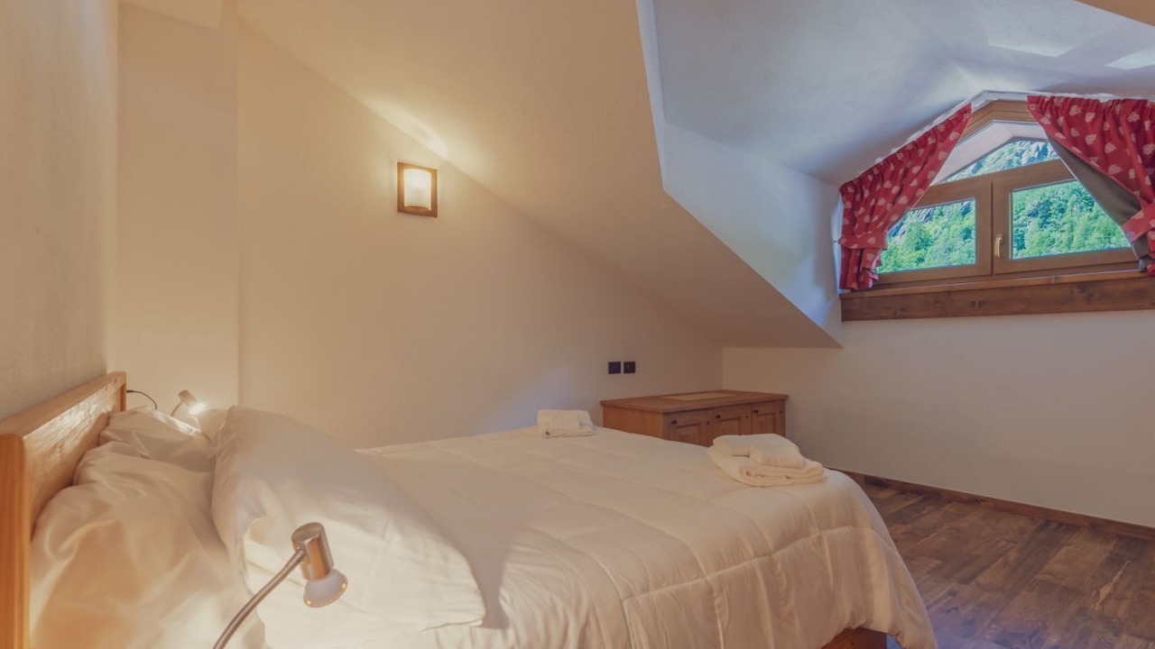 Photo of Bedroom in Courmayeur