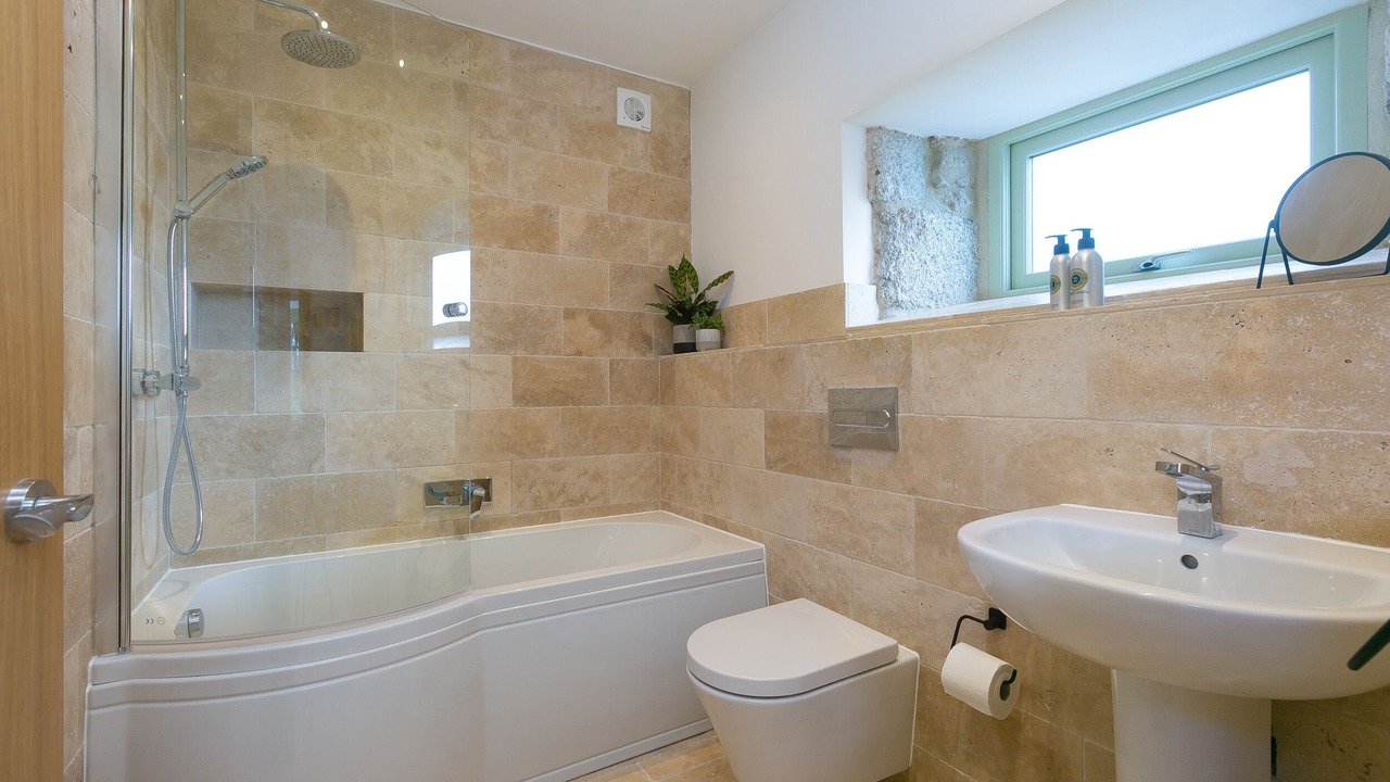 Photo of Bathroom in Mabe