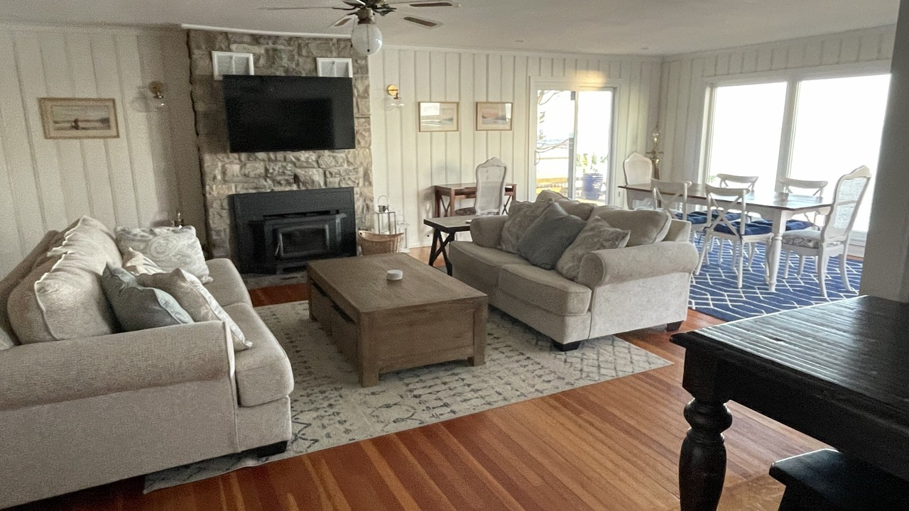 Photo of Livingroom in Hamilton