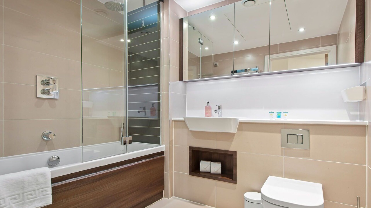 Photo of Bathroom in Whitechapel